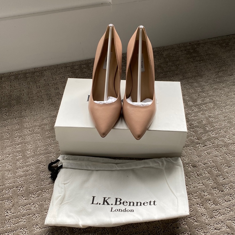 LK Bennett Fern nude pumps size 37.5